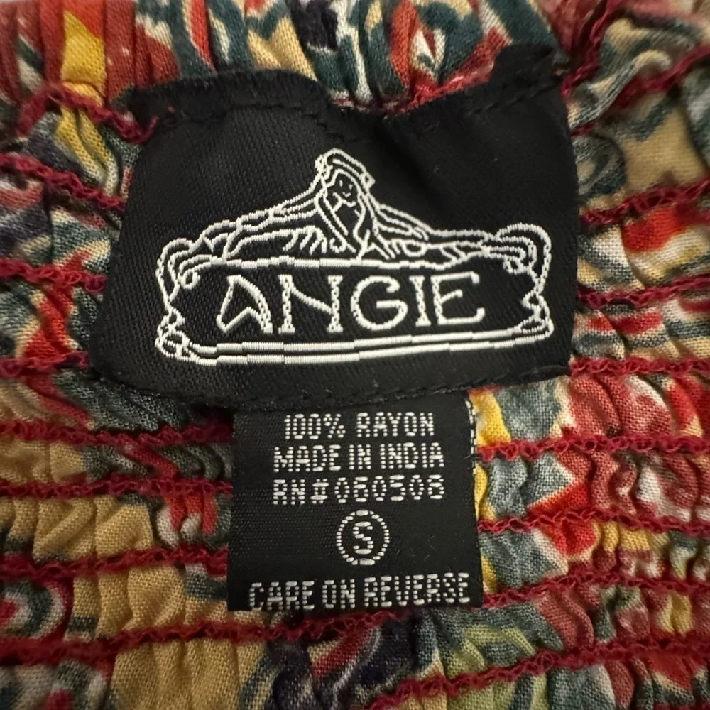 Angie Romper Size Small Beige & earth tones with Floral Print with pockets - Picture 4 of 8